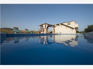 Vila Art Dugopolje, Prostor 150,00 m2, Soukromé ubytování s bazénem