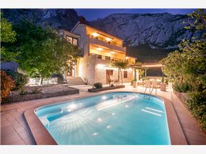 Accommodation with pool Makarska riviera,Book  Drago From 335 €