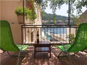 Apartmaj Nela Brna - otok Korcula, Kvadratura 80,00 m2, Oddaljenost od morja 10 m