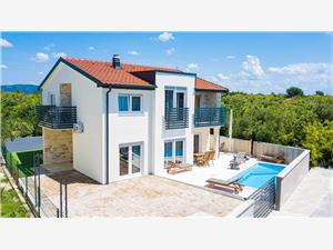 Villa Fortis Drage, Size 165.00 m2, Accommodation with pool, Airline distance to town centre 500 m