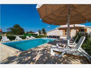 Huis Stone Curlew 5 Zadar Riviera, Stenen huize, Kwadratuur 60,00 m2, Accommodatie met zwembad
