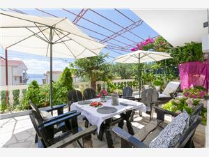 Appartement Split en Trogir Riviera,Reserveren  Diora Vanaf 178 €