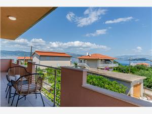 Appartement Split en Trogir Riviera,Reserveren  Skoko Vanaf 128 €