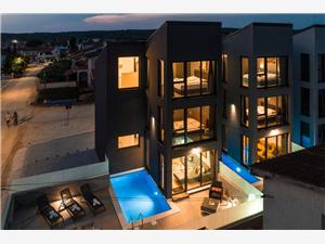 Casa Brave Funtana (Porec), Size 125.00 m2, Accommodation with pool
