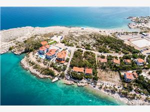 Vila Punta Silo - luksuzni apartmani Šilo - otok Krk, Kvadratura 50,00 m2, Smještaj s bazenom, Zračna udaljenost od mora 100 m