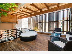 Appartement Sibenik Riviera,Reserveren  Julija Vanaf 70 €