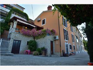 Apartment Green Istria,Book  Lory From 135 €