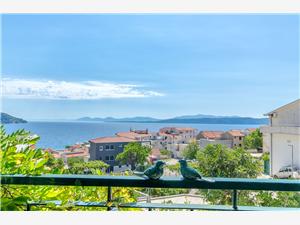 Appartement Makarska Riviera,Reserveren  Peric Vanaf 85 €