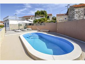 Accommodatie met zwembad Sibenik Riviera,Reserveren  Neda Vanaf 285 €