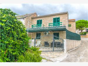 Apartments Marijana Bol - island Brac, Size 80.00 m2, Airline distance to town centre 300 m