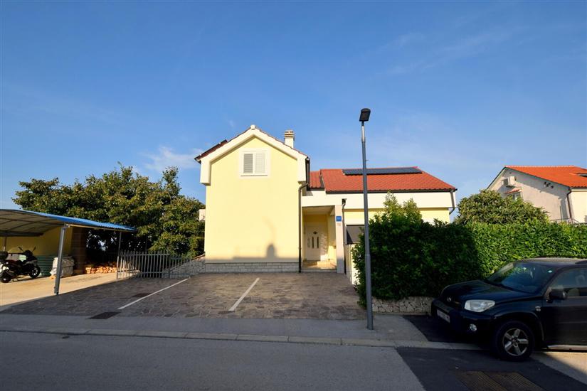 Namestitev Apartmaji Angie 62284 Njivice otok Krk, namestitev