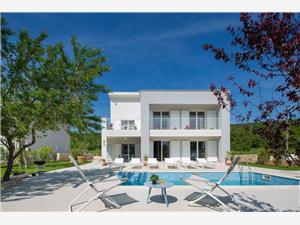Vila CHIARA**** Modrá Istrie, Prostor 200,00 m2, Soukromé ubytování s bazénem