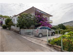 Accommodatie aan zee Split en Trogir Riviera,Reserveren  Frane Vanaf 130 €
