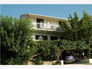 Apartments Mirjana Marina, Size 45.00 m2, Airline distance to town centre 500 m