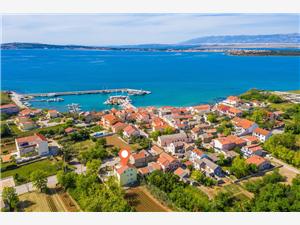 Apartament ĐANI Privlaka (Zadar), Powierzchnia 70,00 m2, Odległość do morze mierzona drogą powietrzną wynosi 150 m, Odległość od centrum miasta, przez powietrze jest mierzona 100 m
