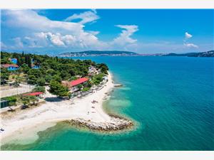 Accommodatie met zwembad Split en Trogir Riviera,Reserveren  Medena Vanaf 137 €