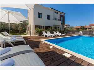 Apartment Residence Mala 4 Funtana (Porec), Size 25.00 m2, Accommodation with pool, Airline distance to the sea 100 m