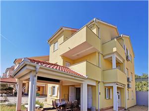 Apartment Kvarners islands,Book  SOL From 81 €