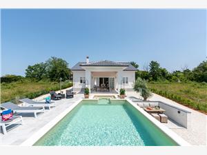 Villa Sienna Zminj, Größe 130,00 m2, Privatunterkunft mit Pool