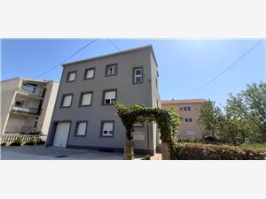 Appartement Split en Trogir Riviera,Reserveren  Monika Vanaf 107 €