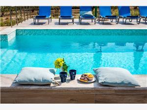 Accommodatie met zwembad Noord-Dalmatische eilanden,Reserveren  One Vanaf 250 €