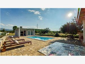 Villa Legacy Split en Trogir Riviera, Afgelegen huis, Kwadratuur 185,00 m2, Accommodatie met zwembad