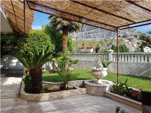 Holiday homes Split and Trogir riviera,Book  Tree From 185 €