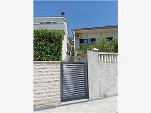Appartement Split en Trogir Riviera,Reserveren  Modern Vanaf 171 €