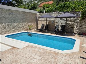Appartement Stone Paradise 2 Split en Trogir Riviera, Stenen huize, Kwadratuur 100,00 m2, Accommodatie met zwembad
