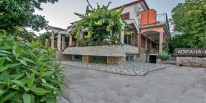 Апартаменты - Starigrad Paklenica