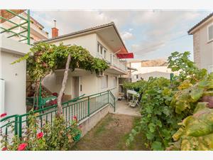 Appartamento Riviera di Spalato e Trogir (Traù),Prenoti  Neda Da 85 €