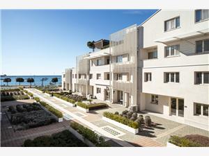 Appartement Garden Palace 228 L’Istrie bleue, Superficie 65,00 m2, Hébergement avec piscine, Distance (vol d'oiseau) jusqu'au centre ville 400 m