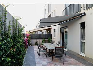 Appartement Split en Trogir Riviera,Reserveren  Megi Vanaf 128 €