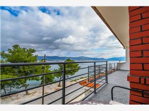 Accommodatie aan zee Split en Trogir Riviera,Reserveren  Nela Vanaf 85 €