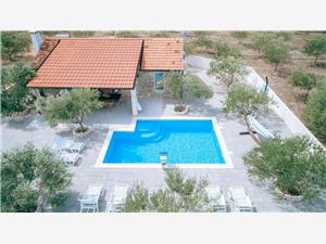 Accommodatie met zwembad Sibenik Riviera,Reserveren  nature Vanaf 235 €
