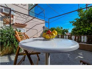Appartement Split en Trogir Riviera,Reserveren  Fabjanac Vanaf 71 €