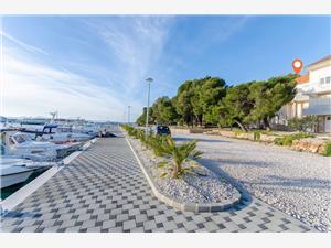 Beachfront accommodation Zadar riviera,Book  Nedjeljka From 50 €