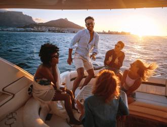 Join us on one of our cruises and discover why group cruises are the best idea for an awesome teambuilding.