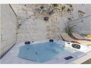 Accommodatie aan zee Split en Trogir Riviera,Reserveren  Tonka Vanaf 600 €