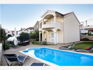 Villa Bašić Pirovac, Size 128.00 m2, Accommodation with pool, Airline distance to town centre 300 m
