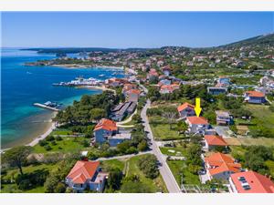Apartamenty i Pokój Petar Banjol - wyspa Rab, Powierzchnia 22,00 m2, Odległość do morze mierzona drogą powietrzną wynosi 150 m