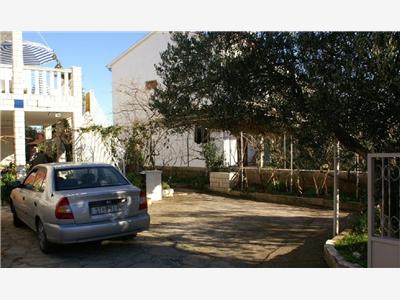 79edf8ff-4c52-4b8c-aba9-d4393447c1d7