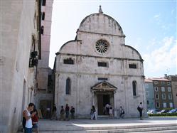 Cerkev in samostan sv Marije Vrsi (Zadar) Cerkev