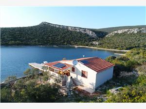 Remote cottage North Dalmatian islands,Book  Gull From 15 €